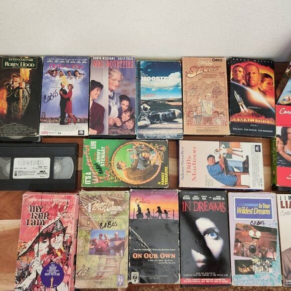 29 VHS video cassette tape bundle vintage lot Hoosiers Forrest Gump Robin Hood T - Picture 6 of 7